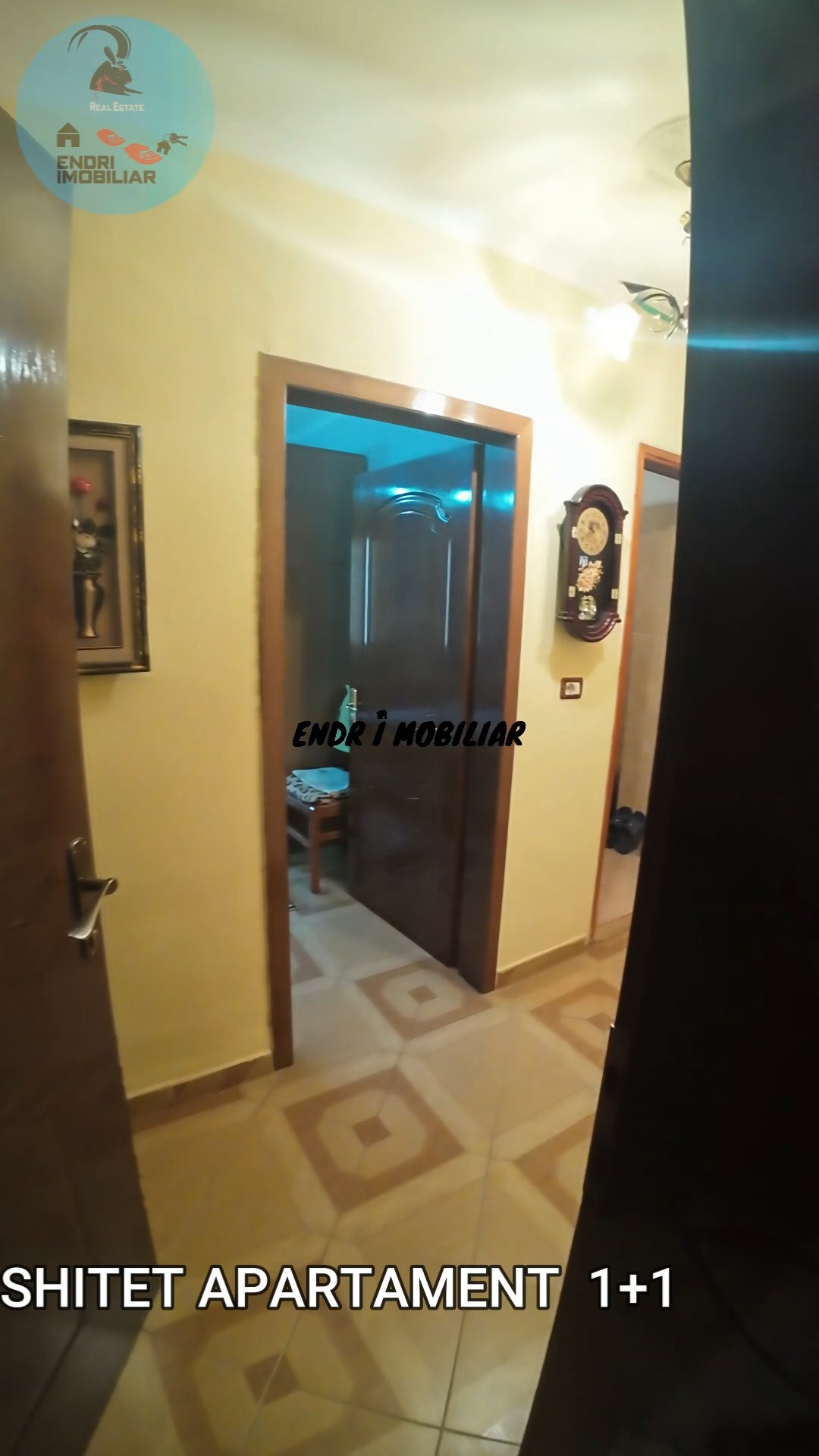 Shitet Apartament 1+1