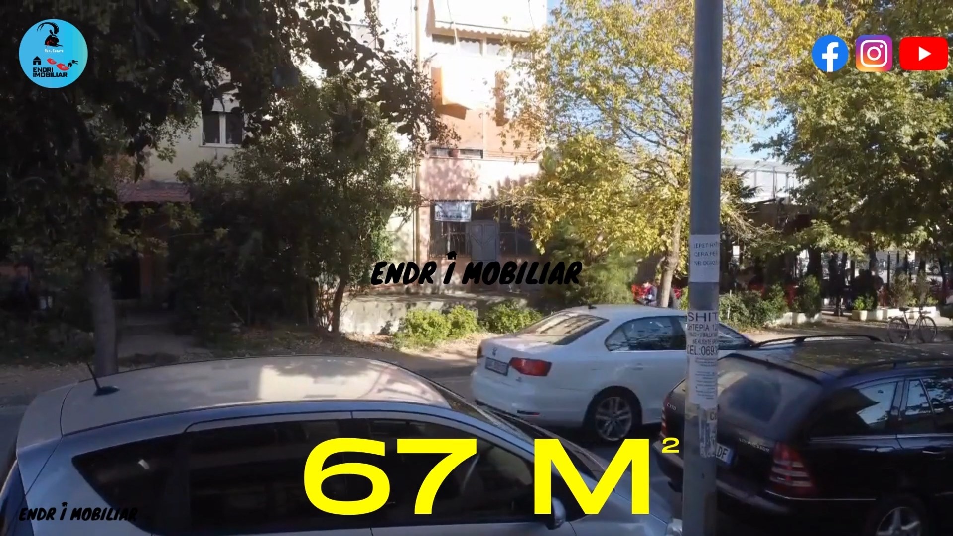 Shitet Dyqan buze rruges