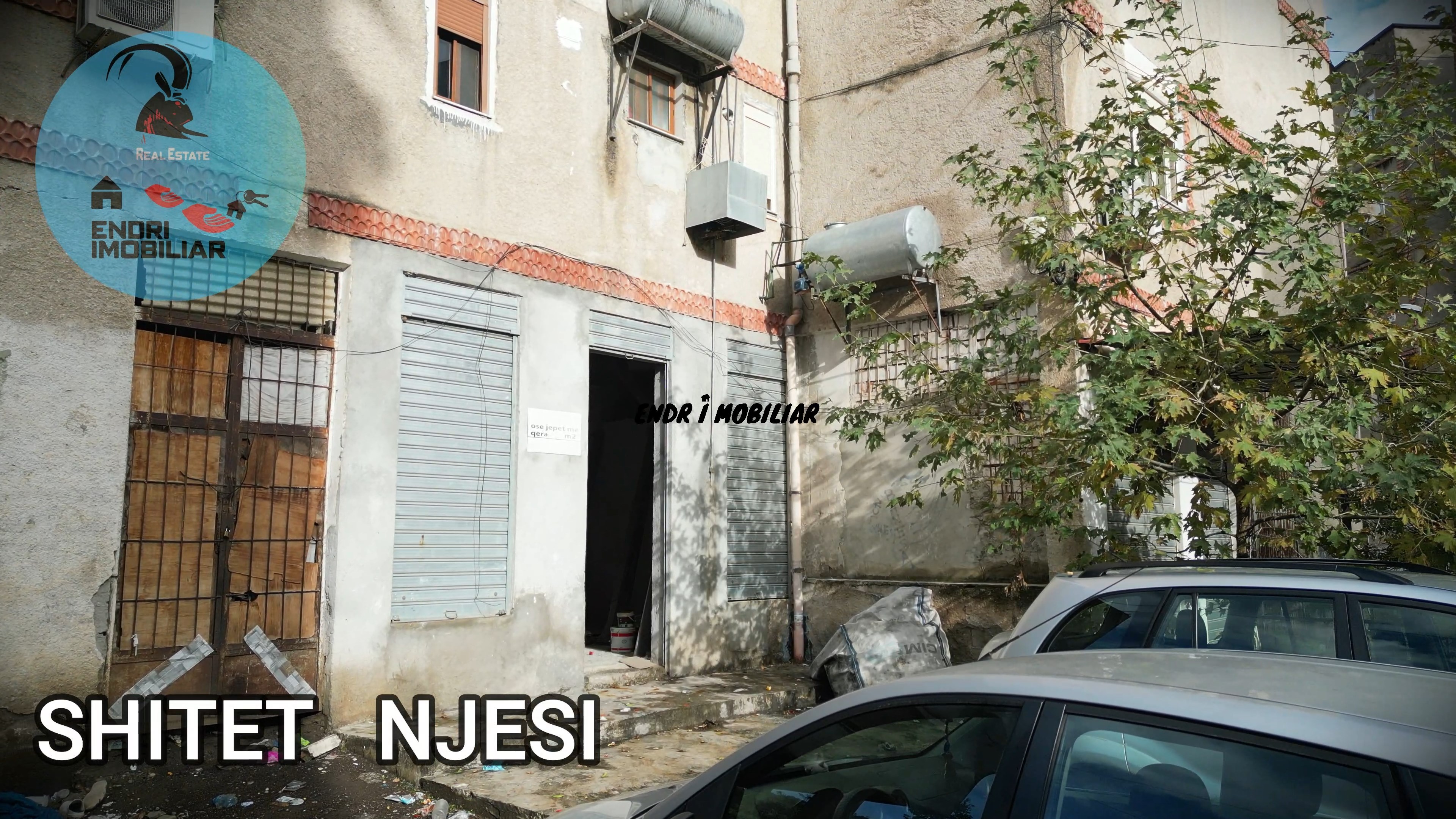 Shitet Njesi Biznesi e pershtatshme per magazine