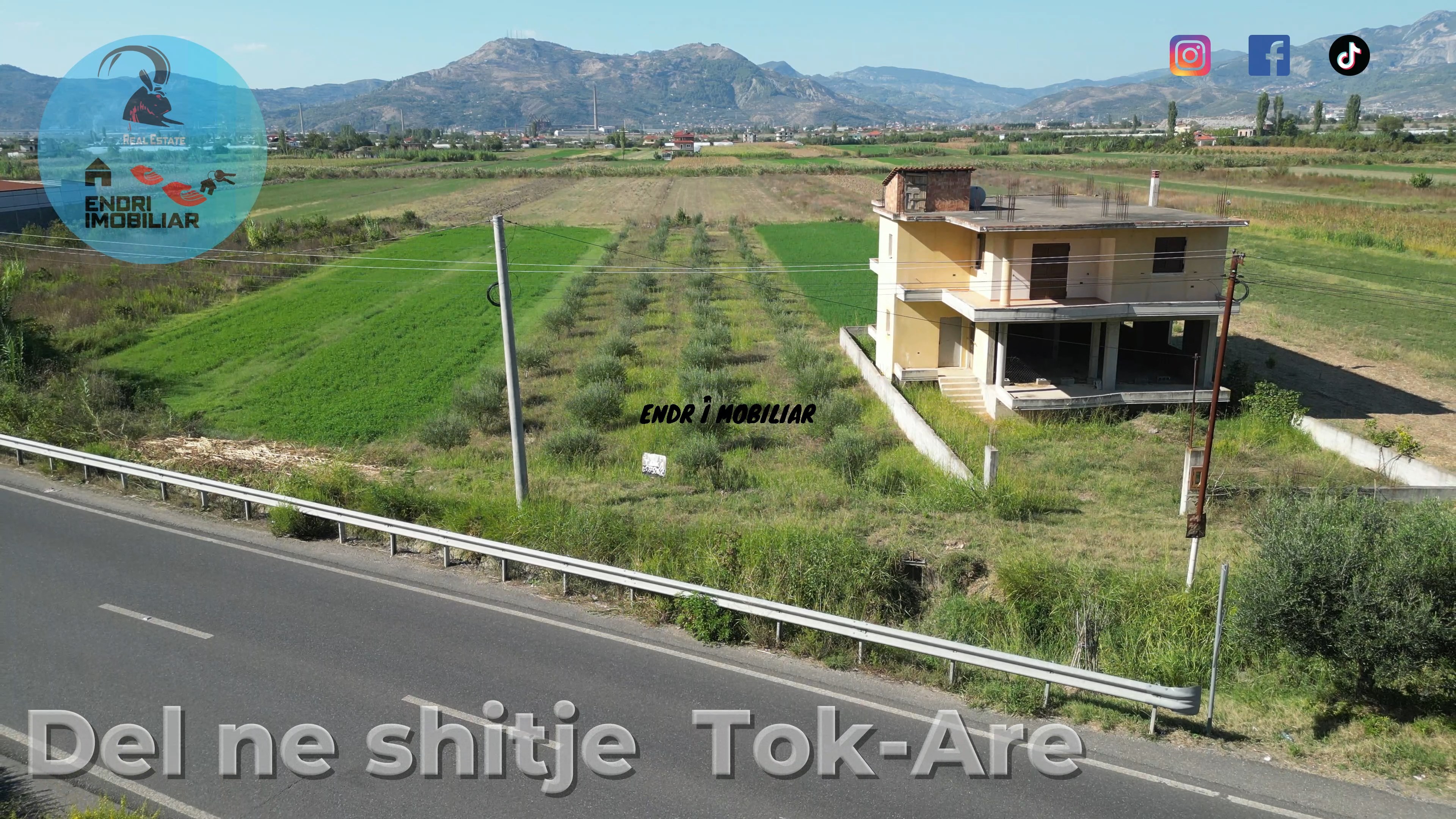 Shitet Toke Are buze rruges Elbasan-Cerrik