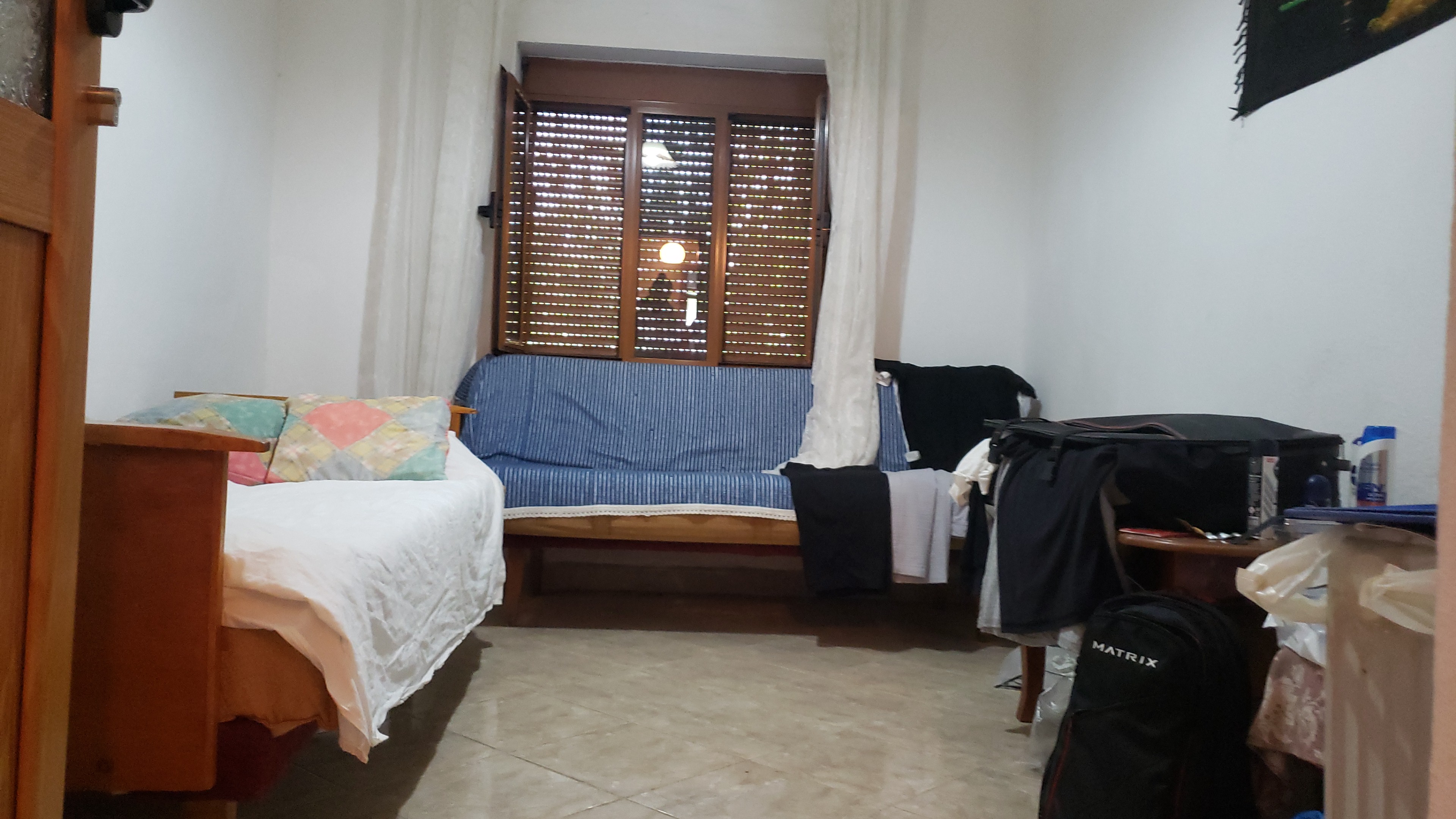 Shitet Apartament 2+1  kati i pare