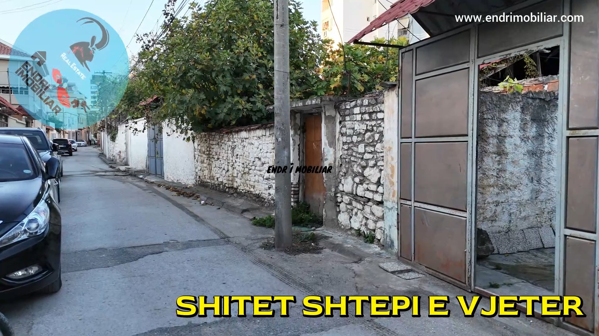 Shitet Shtepi e Vjeter & Truall