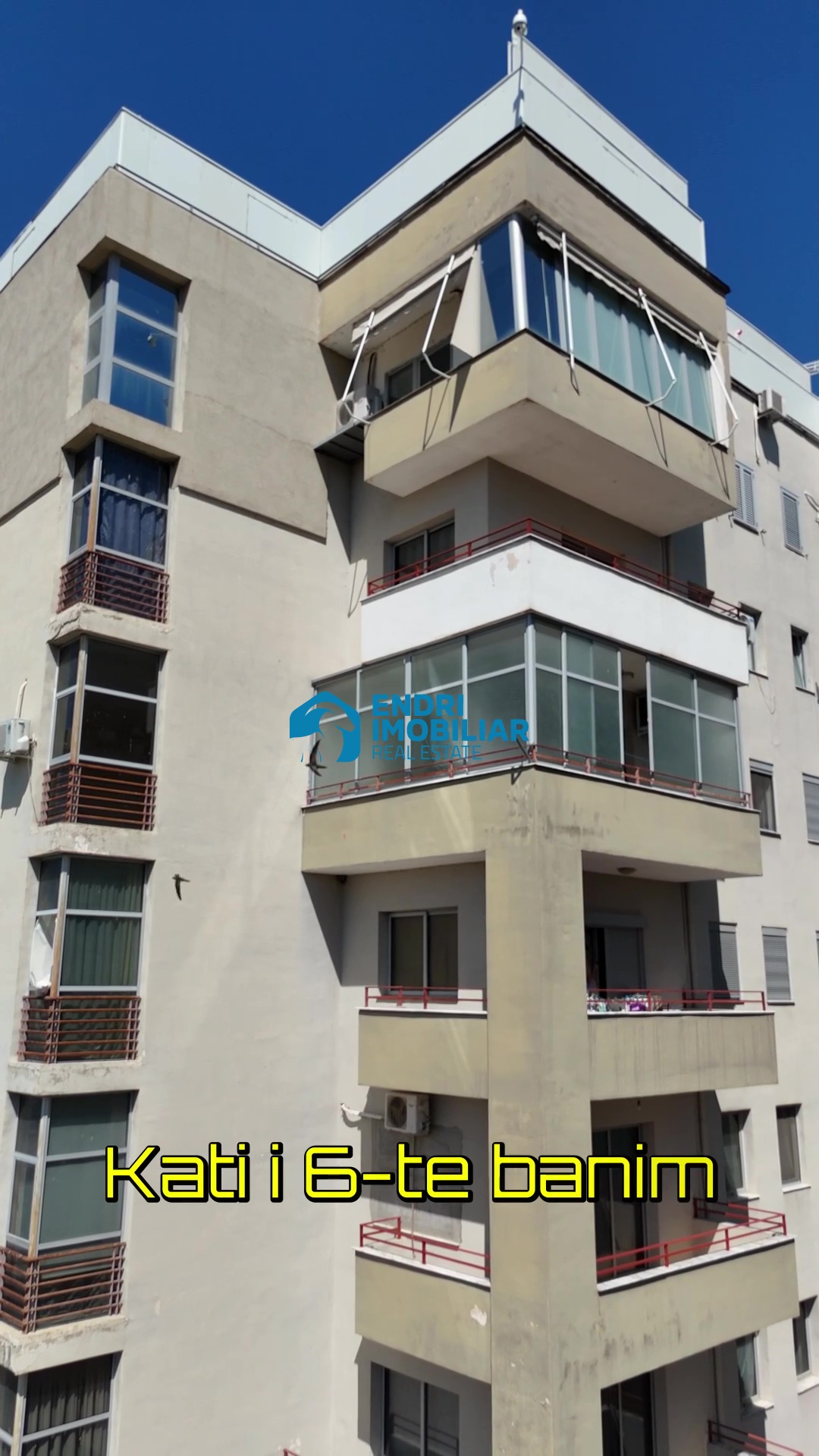 Shitet Apartament 2+1+1