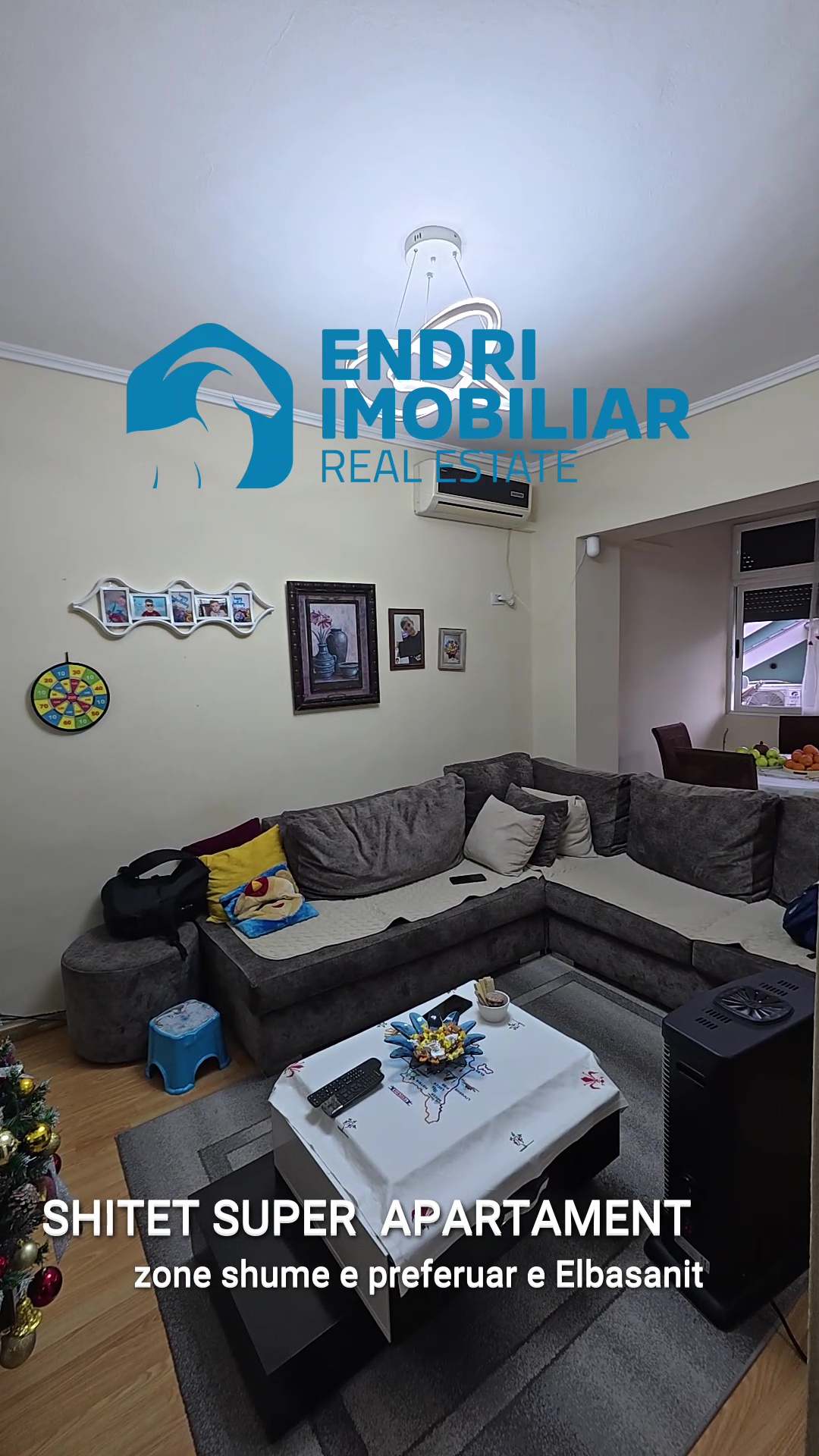 Shitet super apartament