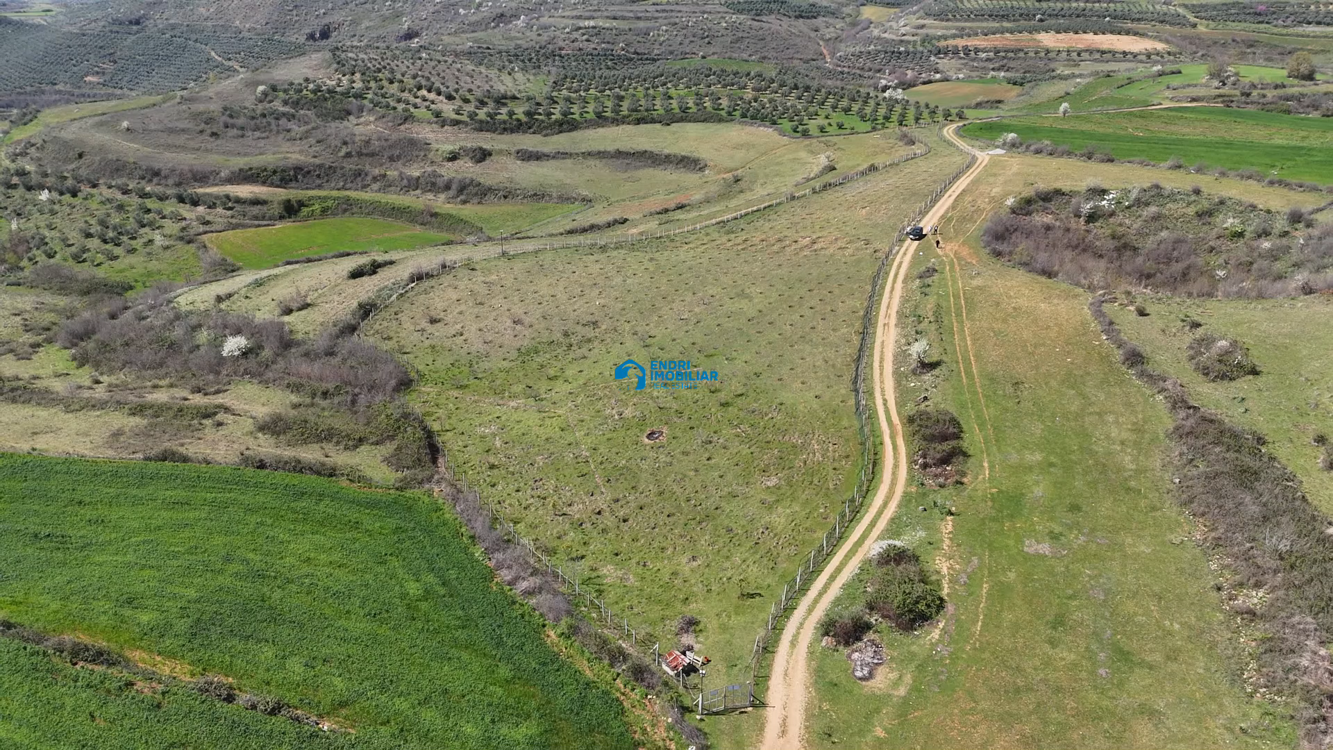 Shitet Shtepi Private ne fshatin Merhoje